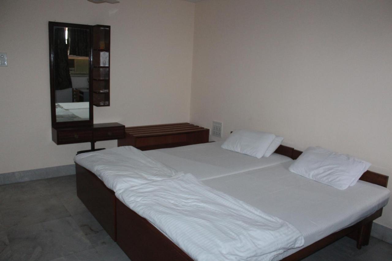 Service Apartments, Park Street, Calcutta Екстер'єр фото
