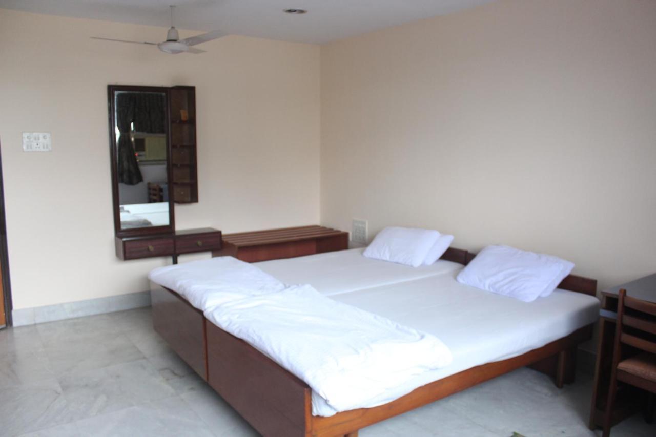 Service Apartments, Park Street, Calcutta Екстер'єр фото