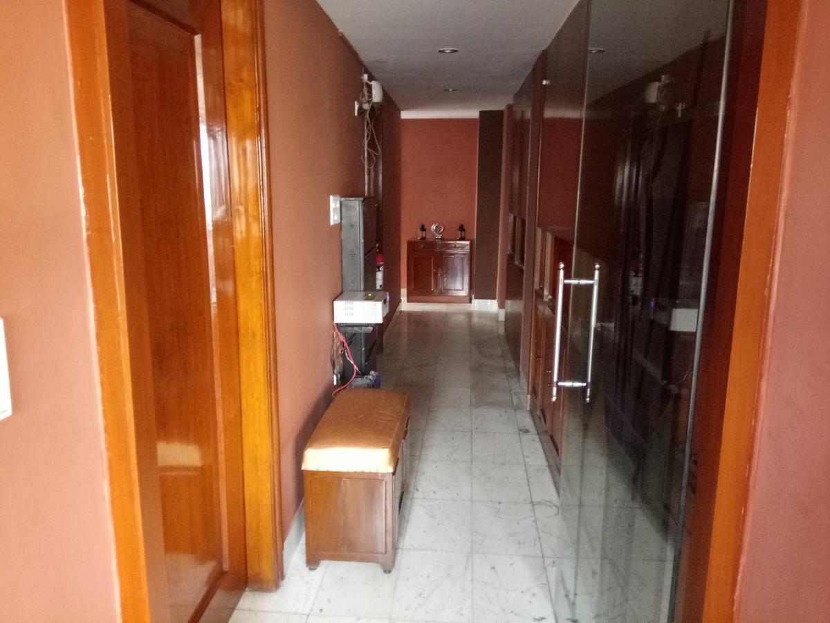 Service Apartments, Park Street, Calcutta Екстер'єр фото